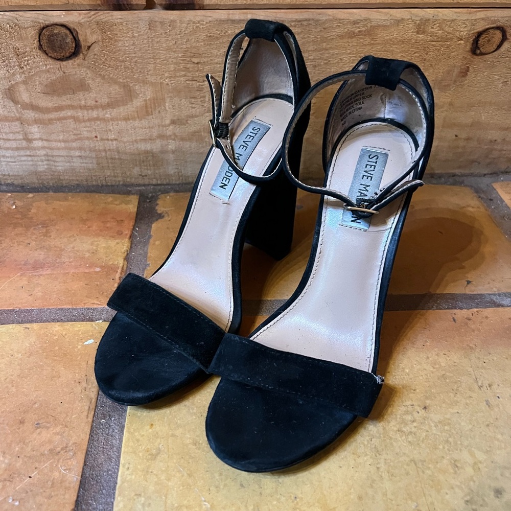 Steve Madden black heels